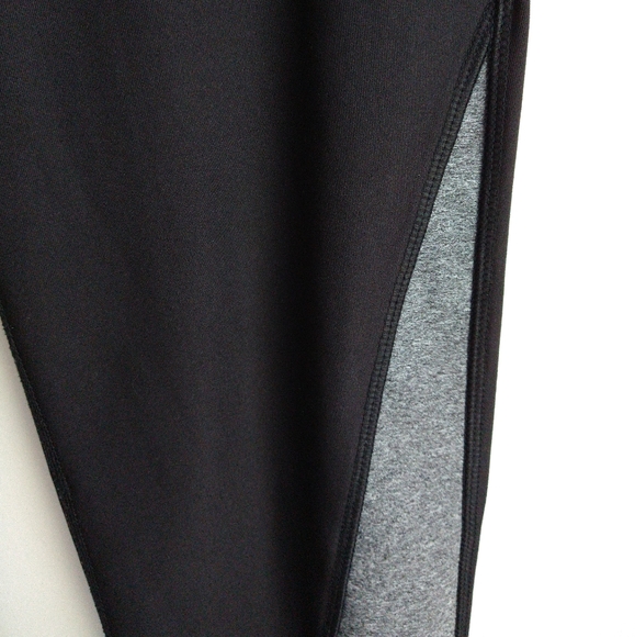 Pair of Vogo by Athletica Medium Workout Leggings - Picture 12 of 14